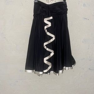 Nu Collective Black Ivory Silk Trim Front Ruffle Sleeveless Party Dress Sz Small